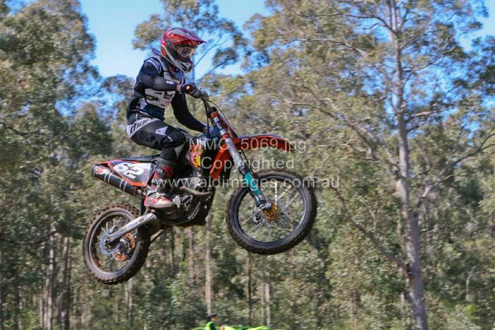 678x444 pixels (86K)